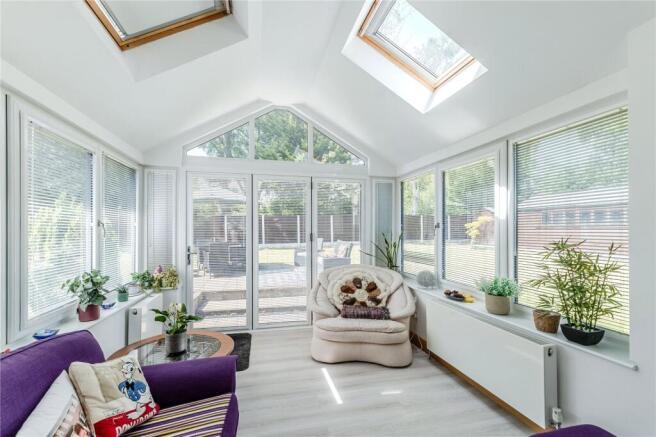 4 bed Detached Bungalow for sale Image 4