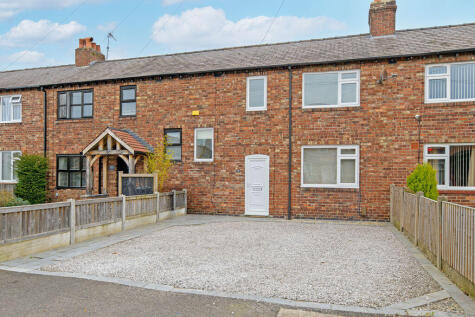 Myrtle Grove, Latchford