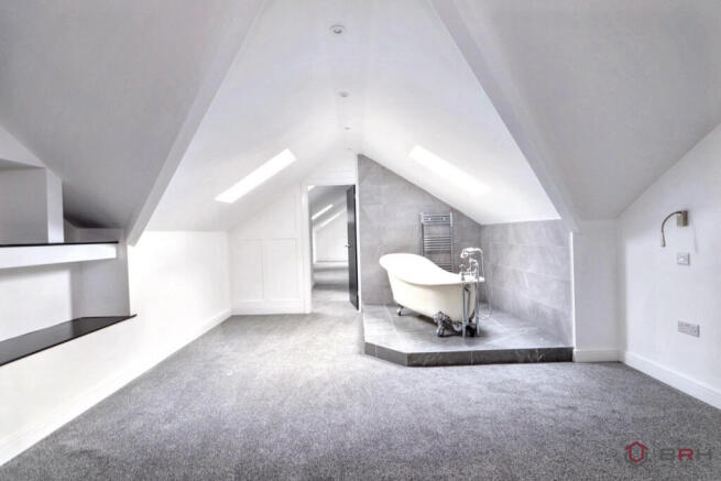 23 bed Block of Apartments for sale Image 7
