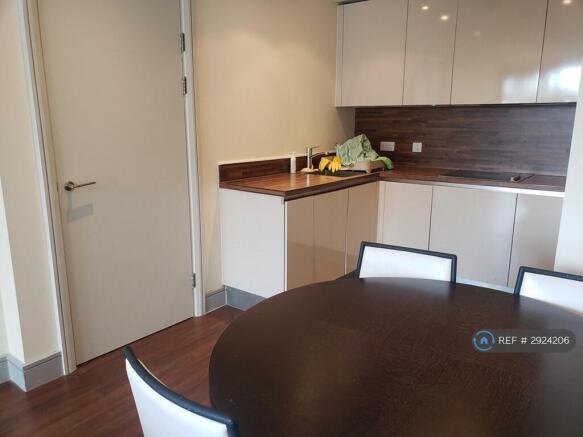 Kitchen Lounge
