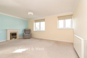 Flat 18, 22 Ridings Court, Prices Lane, Reigate RH2 8BP