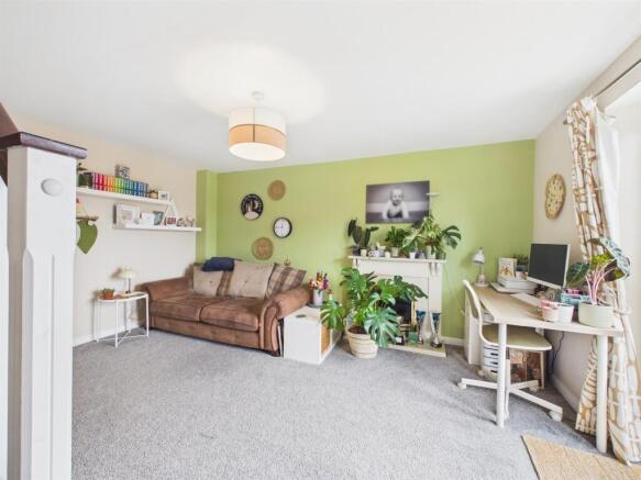 2 bed Terraced for sale Image 4