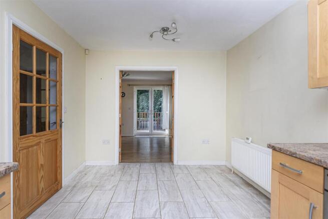 3 bed Detached for sale Image 5
