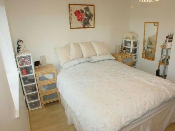 2nd Photo of Bed 1