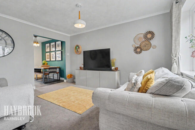 3 bed Semi-Detached for sale Image 5