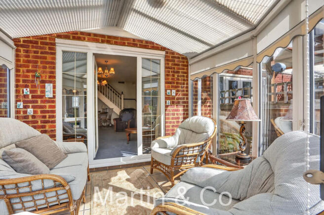 1672594840 - 18 N...