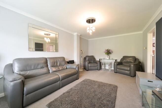 House in Epsom - More