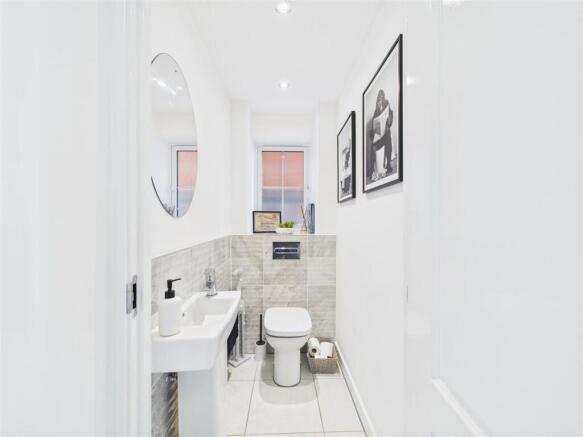 3 bed Detached for sale Image 11
