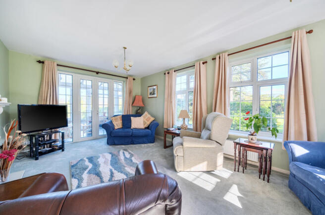 1438219-11-69ce96...