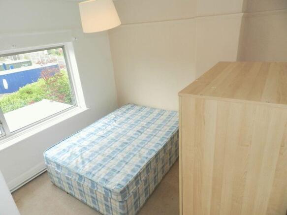 3 bed Semi-Detached for sale Image 6