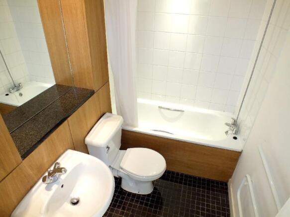 BATHROOM/W.C.