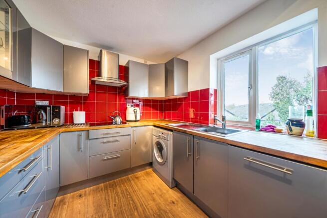 1415760-5-699493b...