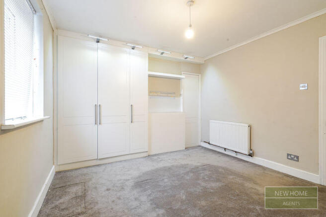 3 bed Semi-Detached for sale Image 9