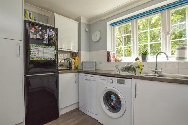 Kitchen_edited.jpg