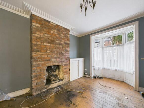 CAM01835G0-PR0385...