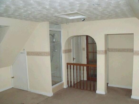 Bedroom 1 Pic 2