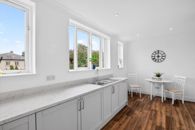 2 bed Terraced for sale Image 6