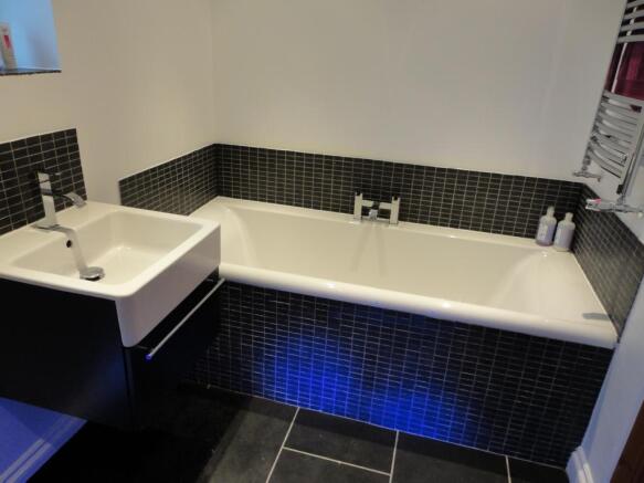 Photo 9
