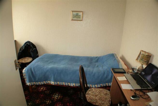 BEDROOM 1: