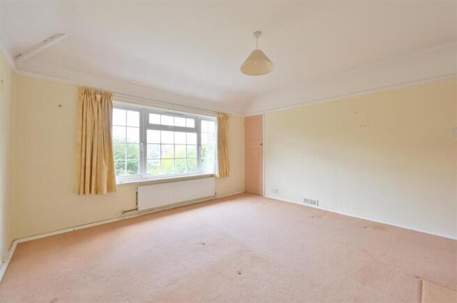 Manland Avenue, Harpenden photo 4