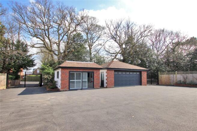 Garage & Home Office