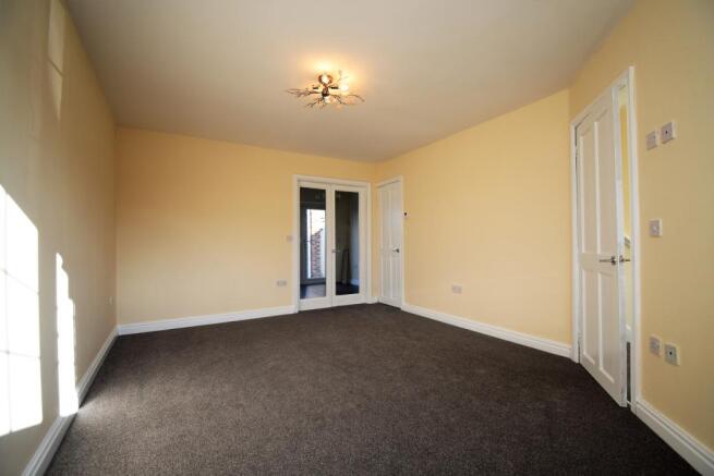 Common Road AVenue, South Kirkby (19)Living room