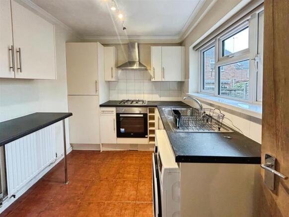 Grove Place, Leamington Spa photo 2