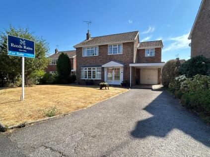 Beechwood Croft, Kenilworth, Warwickshire, CV8