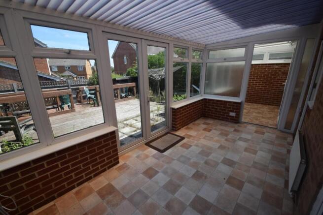 16 Dutchells Way Conservatory .JPG