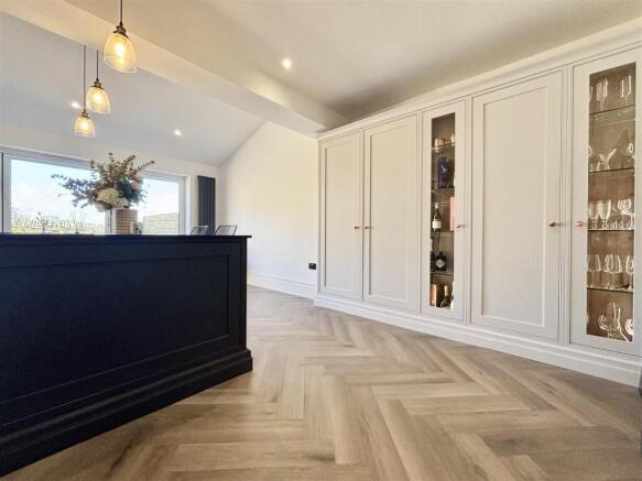 3 bed Semi-Detached for sale Image 8