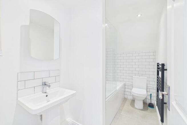 CAM02279G0-PR0063-STILL006