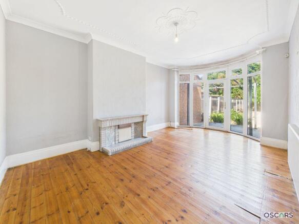 4 bed Semi-Detached for sale Image 4