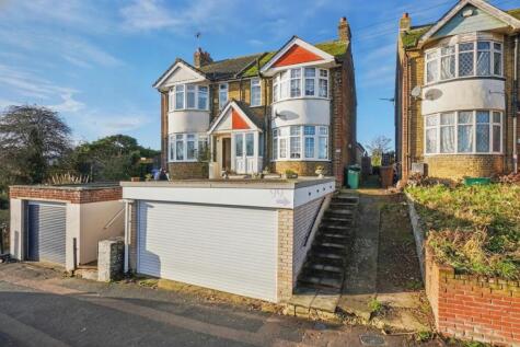 Grovehurst Road, Kemsley, Sittingbourne, Kent, ME10 2ST