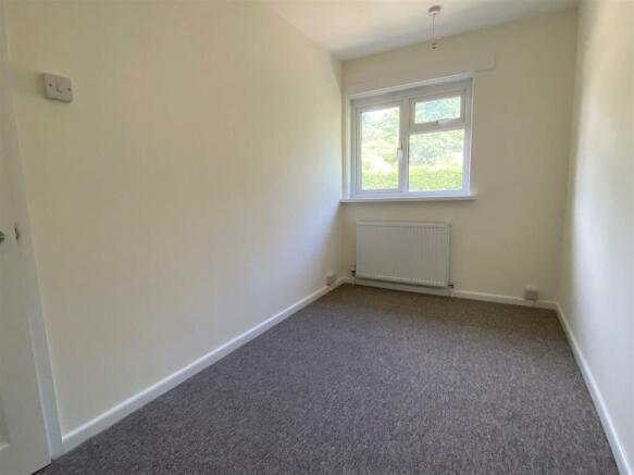 Bedroom 3 x2].jpg