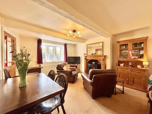 4 bed Farm House for sale Image 7