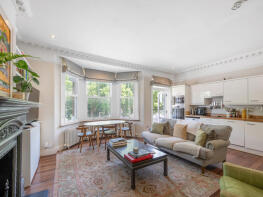 Flat First Floor 2, 100, Clapham Common West Side, London SW4 9AZ