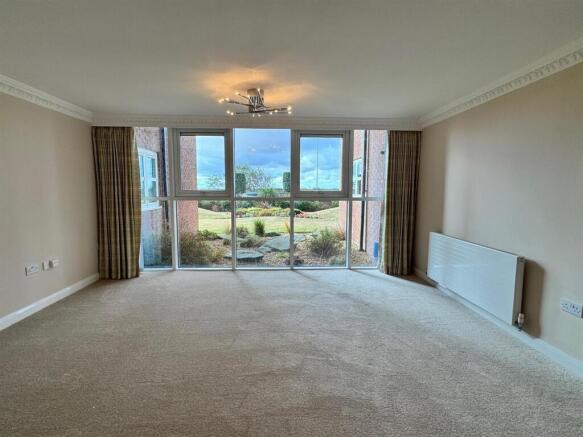 Ribble Point, Inner Promenade, Fairhaven, Lytham St Annes photo 4
