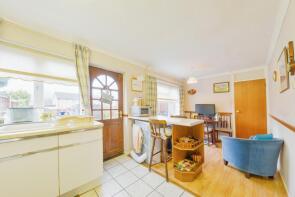 43, Upper Maylins, Letchworth Garden City SG6 2SA