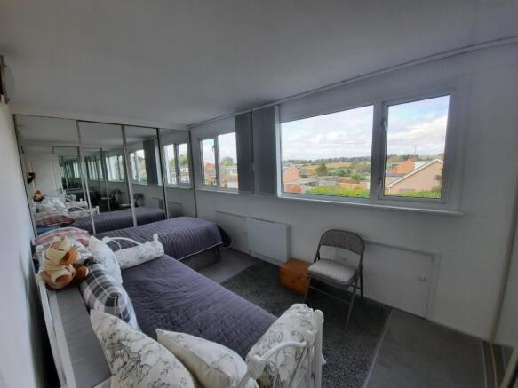 Bedroom 2.jpg