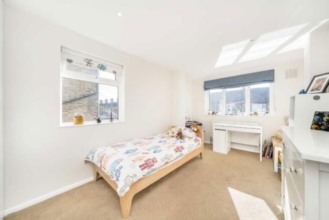 Lucien Road, Tooting photo 4