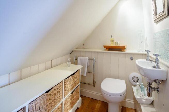 Ensuite to Master Bedroom