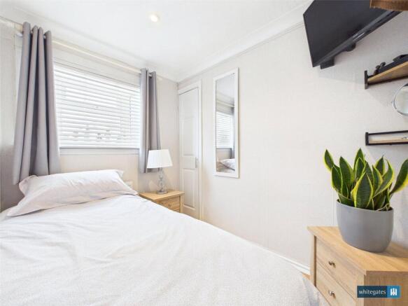 2 bed Retirement Property for sale Image 12