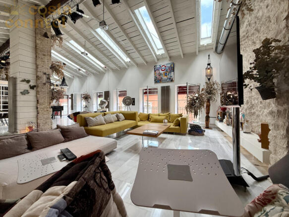 20251002_120856851_iOS