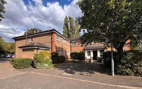 Bryony Close, Loughton, Essex, IG10