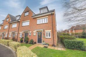 5, Montague Close, Farnham Royal SL2 3DW