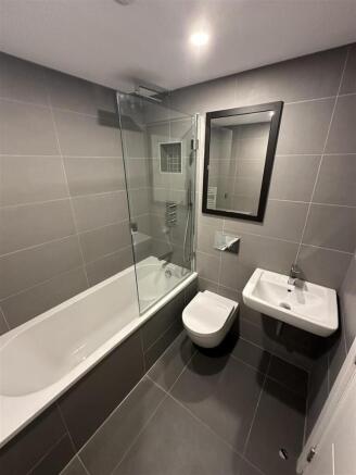 2 bed Apartment for sale Image 6