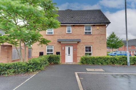 Larch Place, Somerford, CW12
