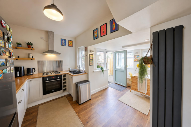 2 bed Terraced for sale Image 4