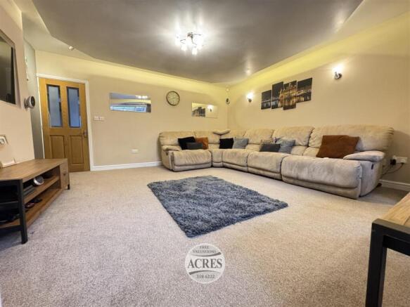 IMG_7231 (Large).jpg