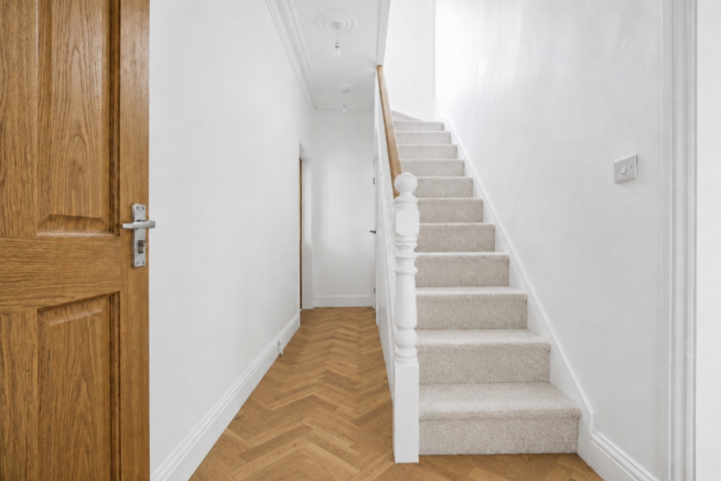 4 bed Terraced for sale Image 9